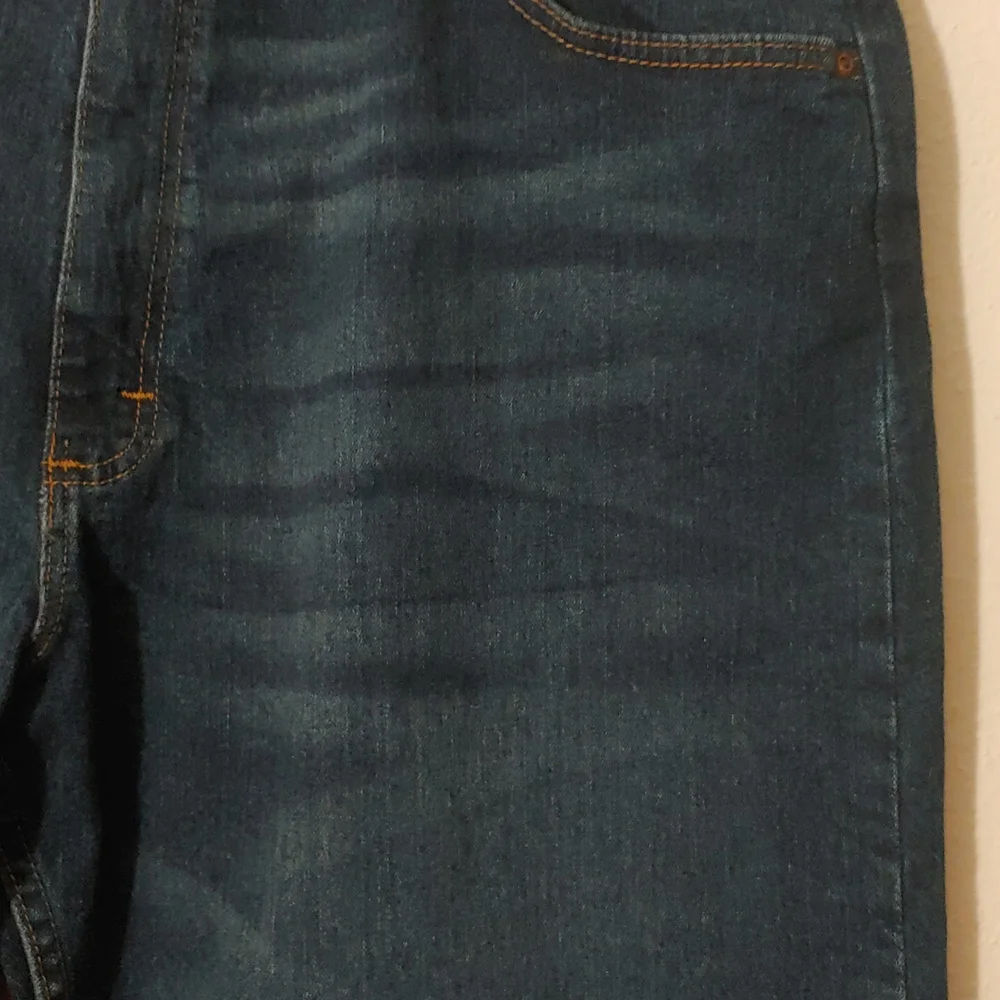 Wrangler Men's Relaxed Fit Straight Leg Jeans